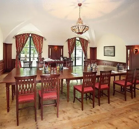 酒店 Tafernwirtschaft Schoenbrunn 3*