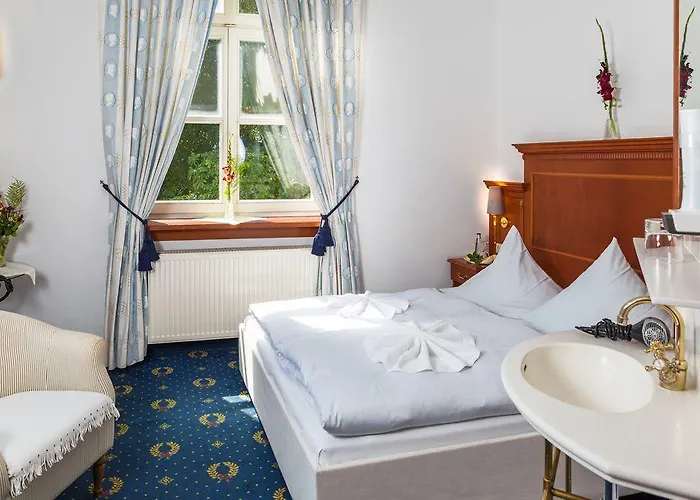 Tafernwirtschaft Schoenbrunn 호텔 3*