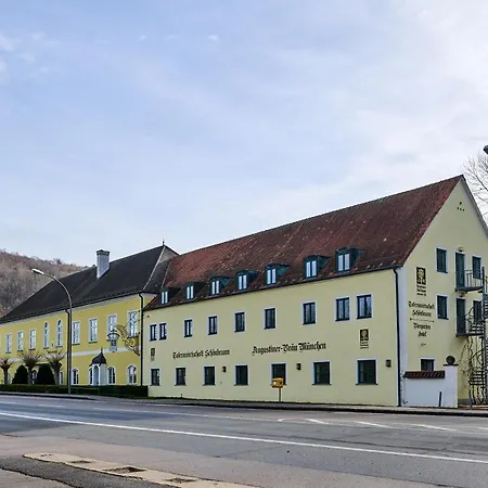 Tafernwirtschaft Schoenbrunn Szálloda Landshut